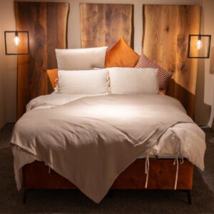 francuski-lezaj-togo